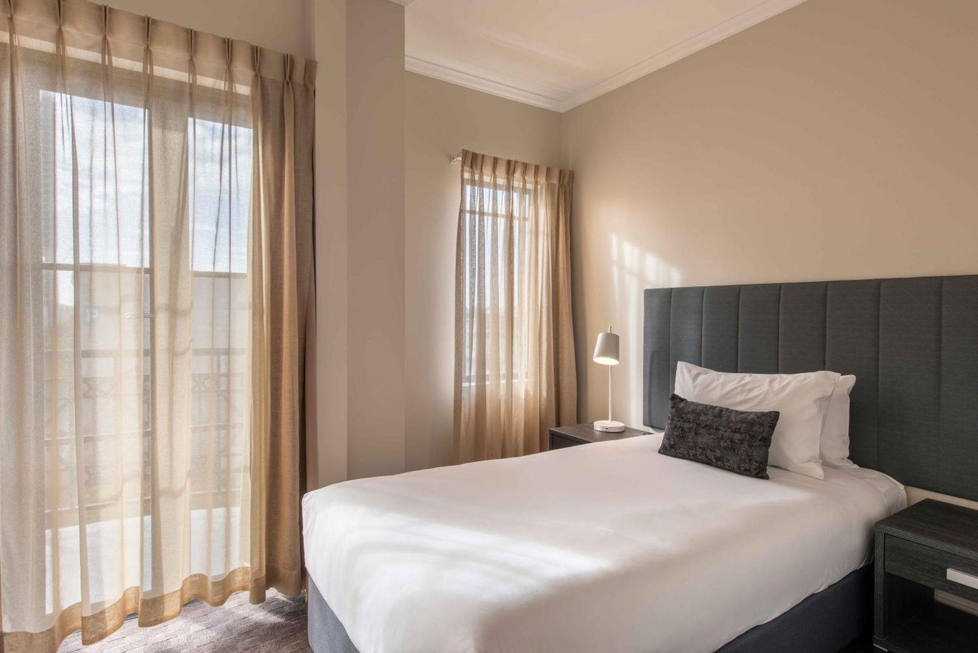 Frome Apartments Аделаида Экстерьер фото