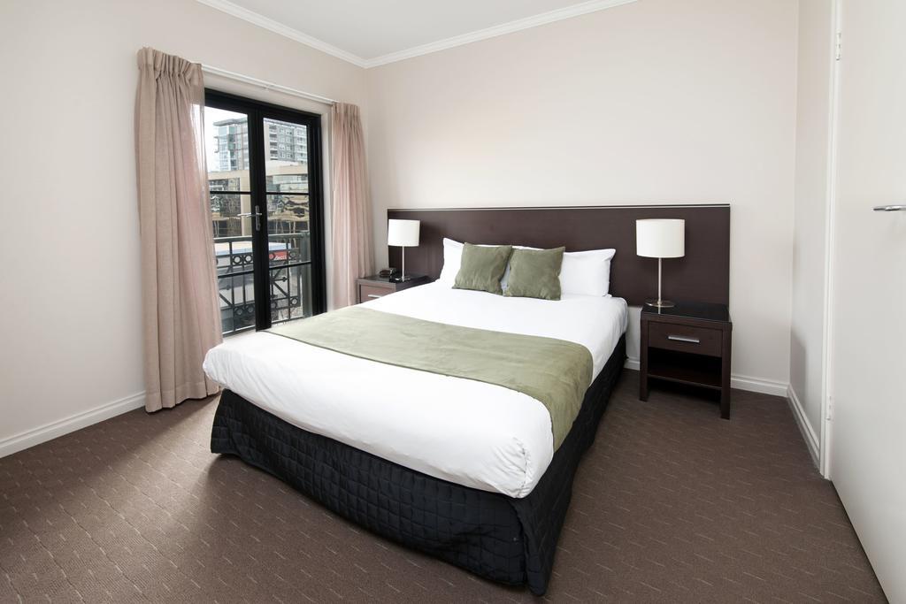 Frome Apartments Аделаида Экстерьер фото