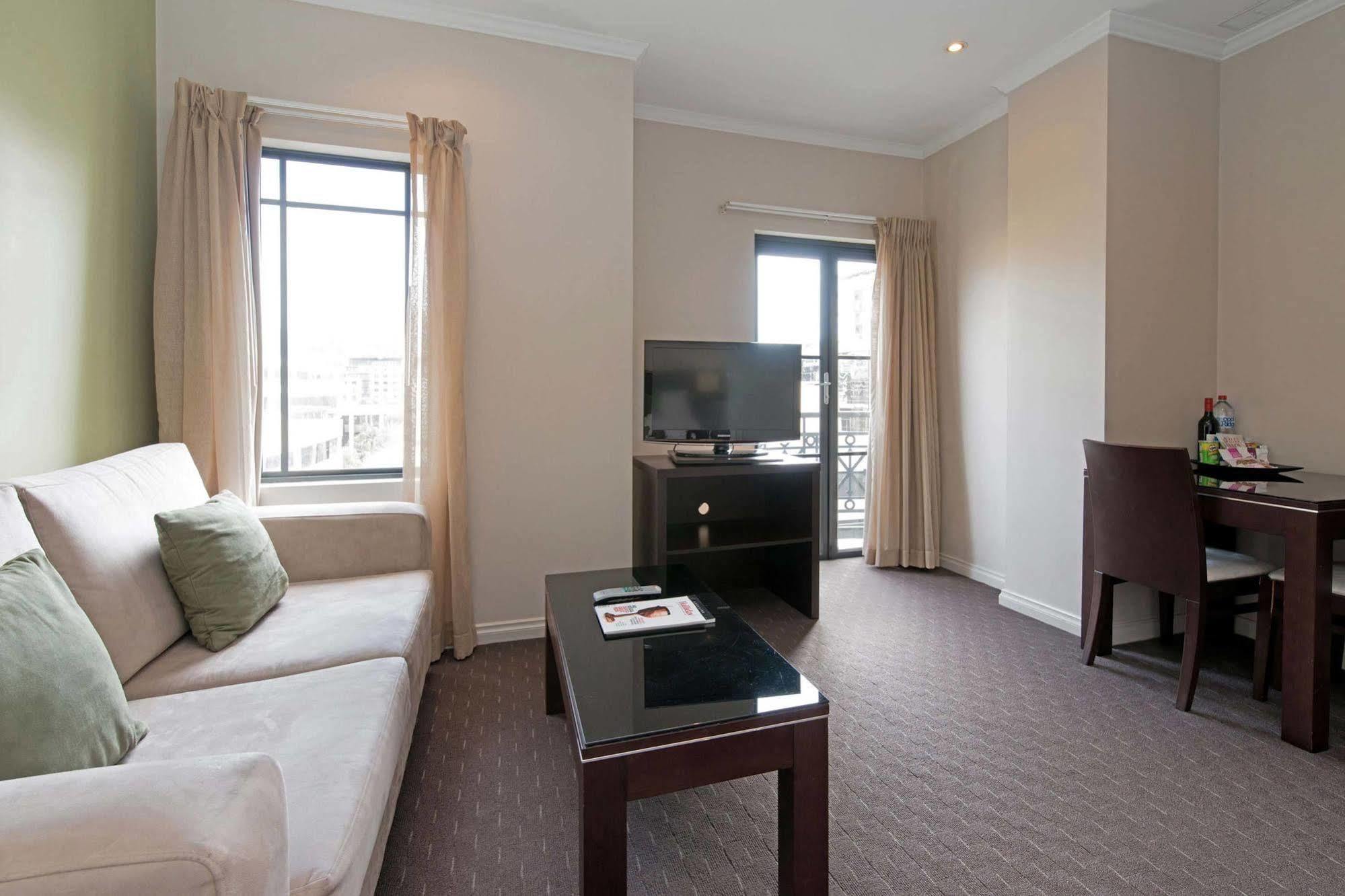 Frome Apartments Аделаида Экстерьер фото