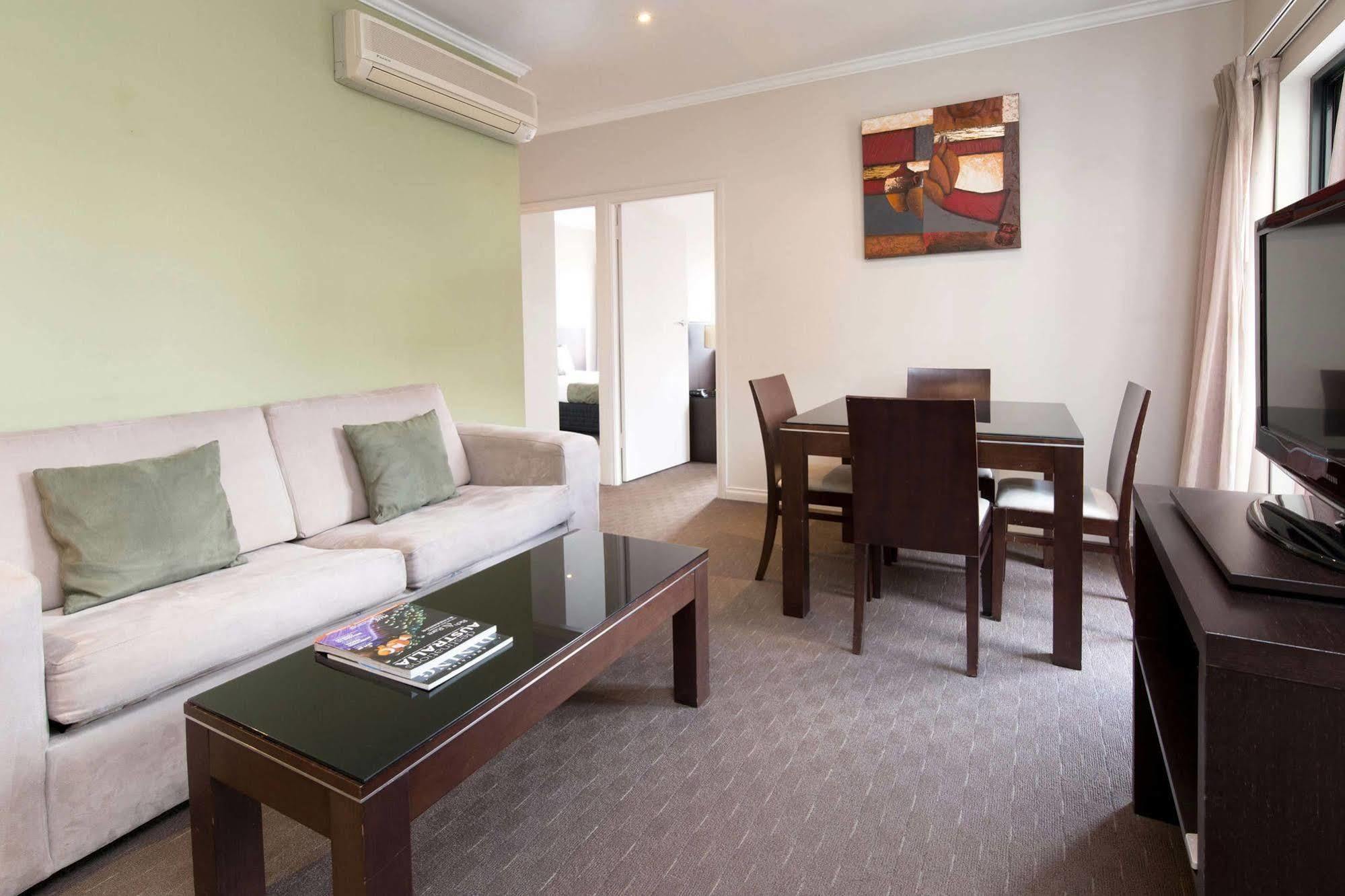 Frome Apartments Аделаида Экстерьер фото