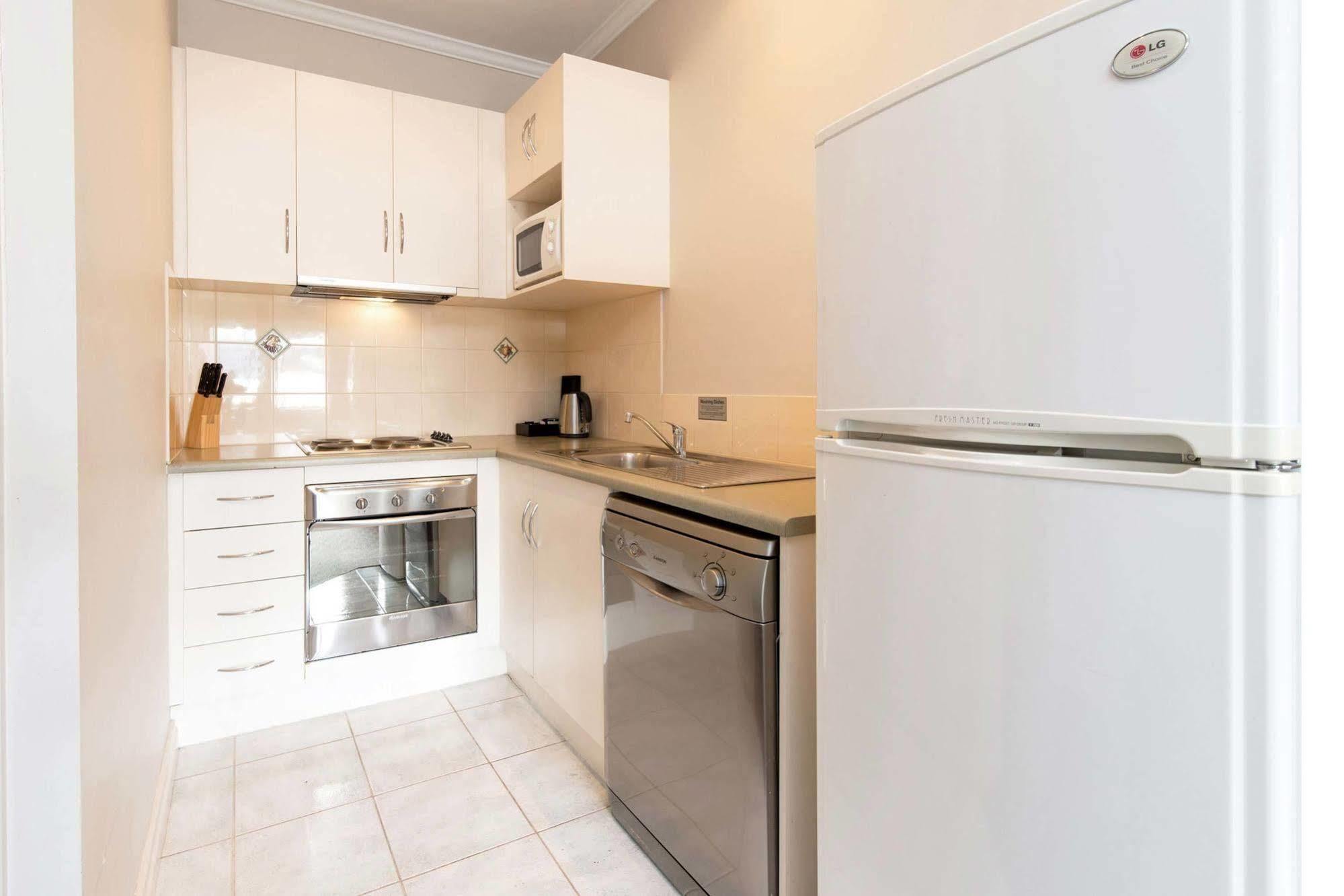 Frome Apartments Аделаида Экстерьер фото